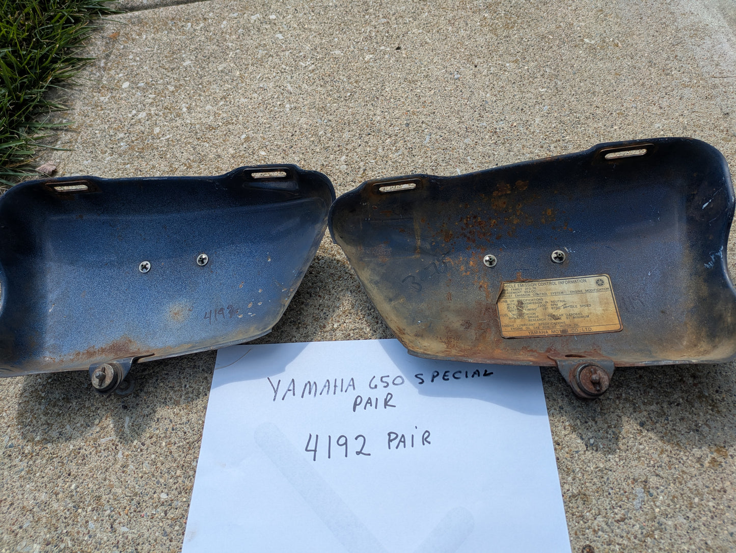 Yamaha 650 Special Blue Sidecover Pair sku my 4192B