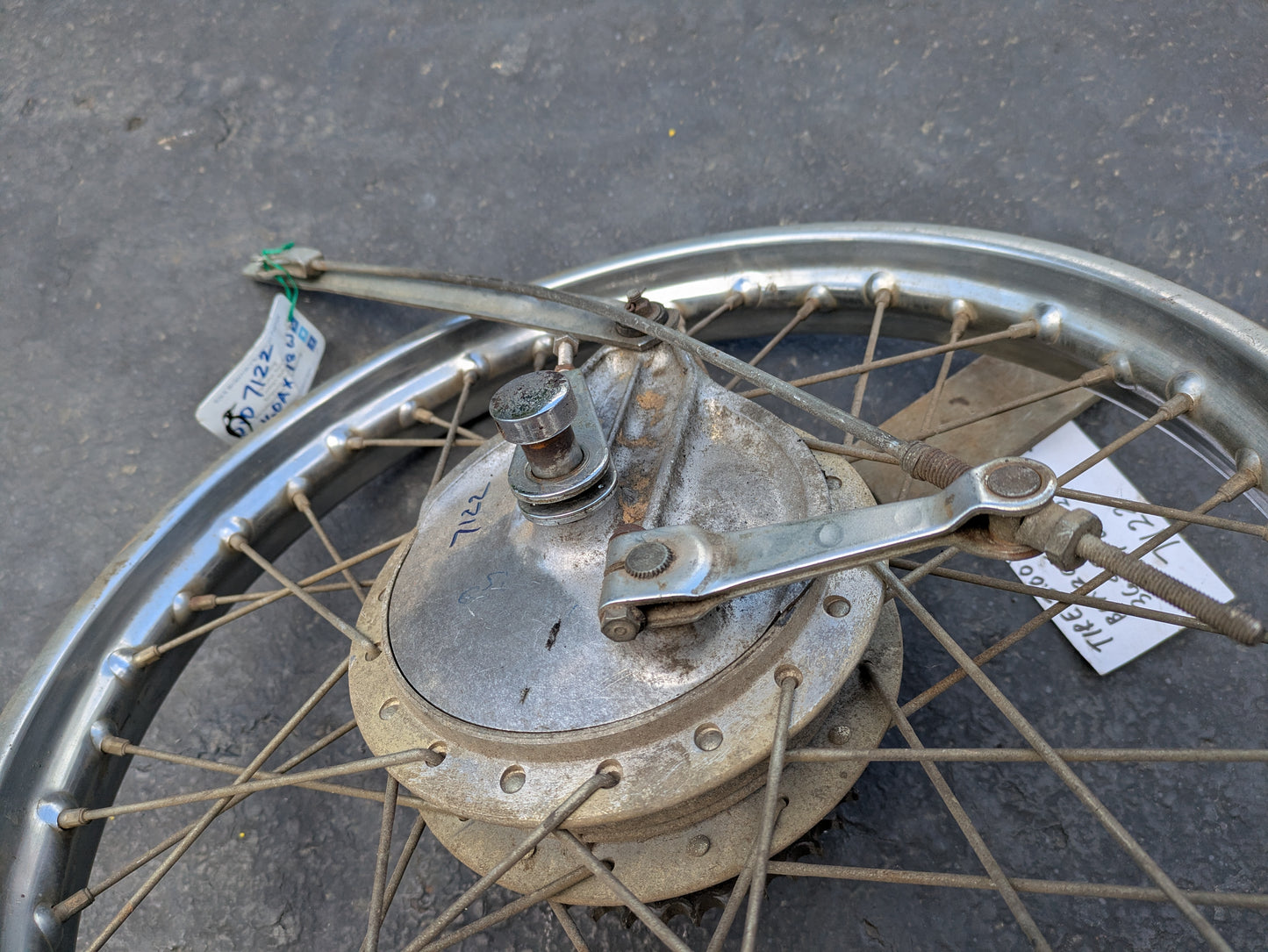 Honda CB175 Rear Rim/sprocket/axle DID 1.60A X18W   my sku 7122