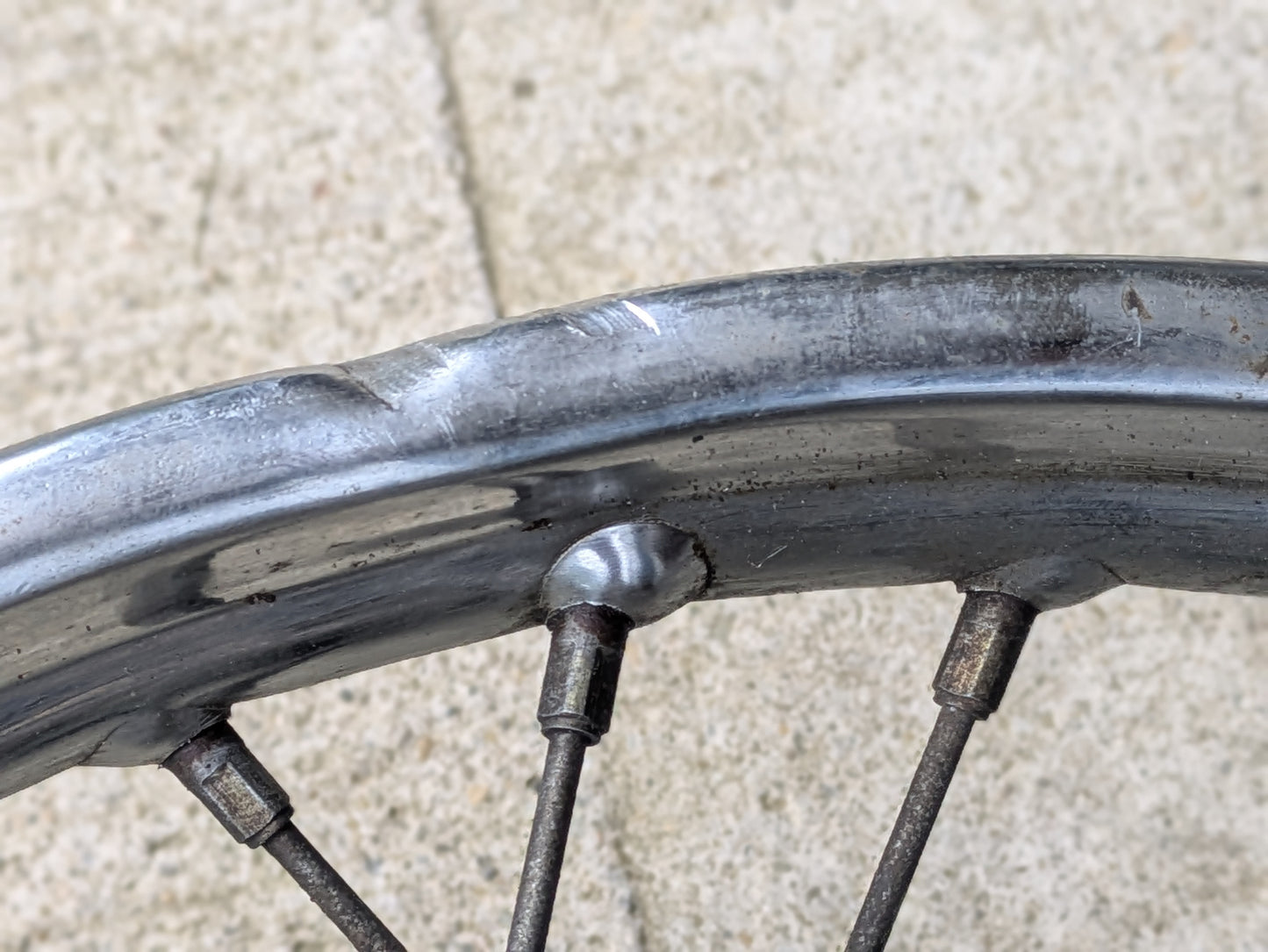 Honda front  DID 160A X 18W front wheel and  axle   sku 7188