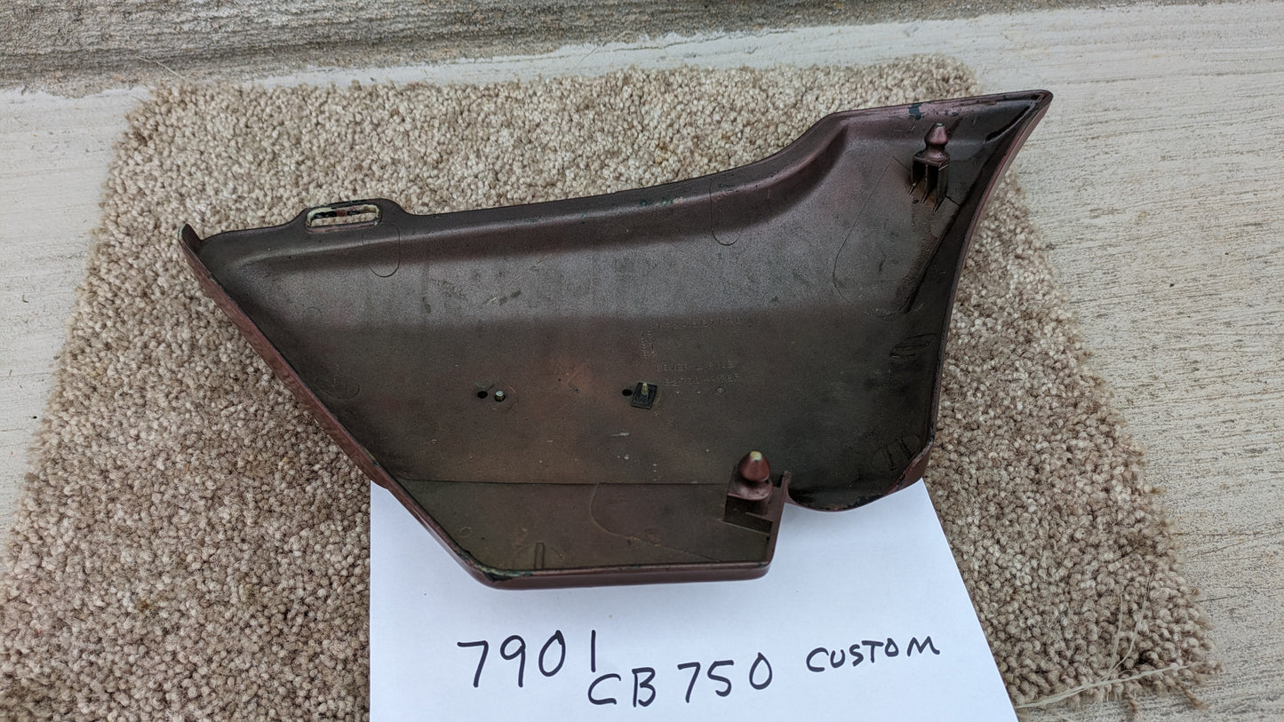 Honda CB750C Custom OEM Left Sidecover  83700-425P sku  7901