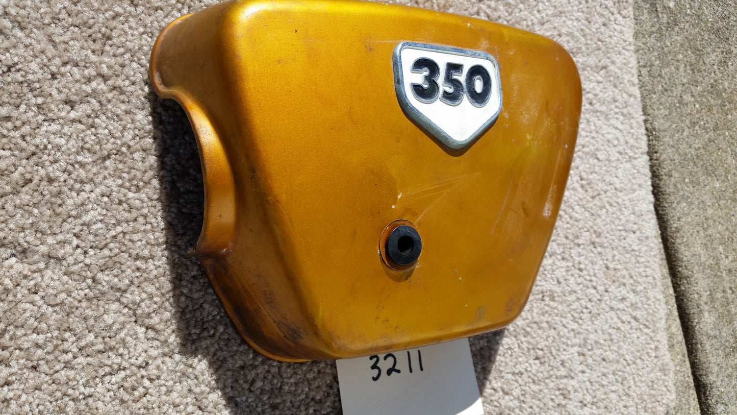 Honda CB350K2 1970 left gold sidecover with white badge 3211