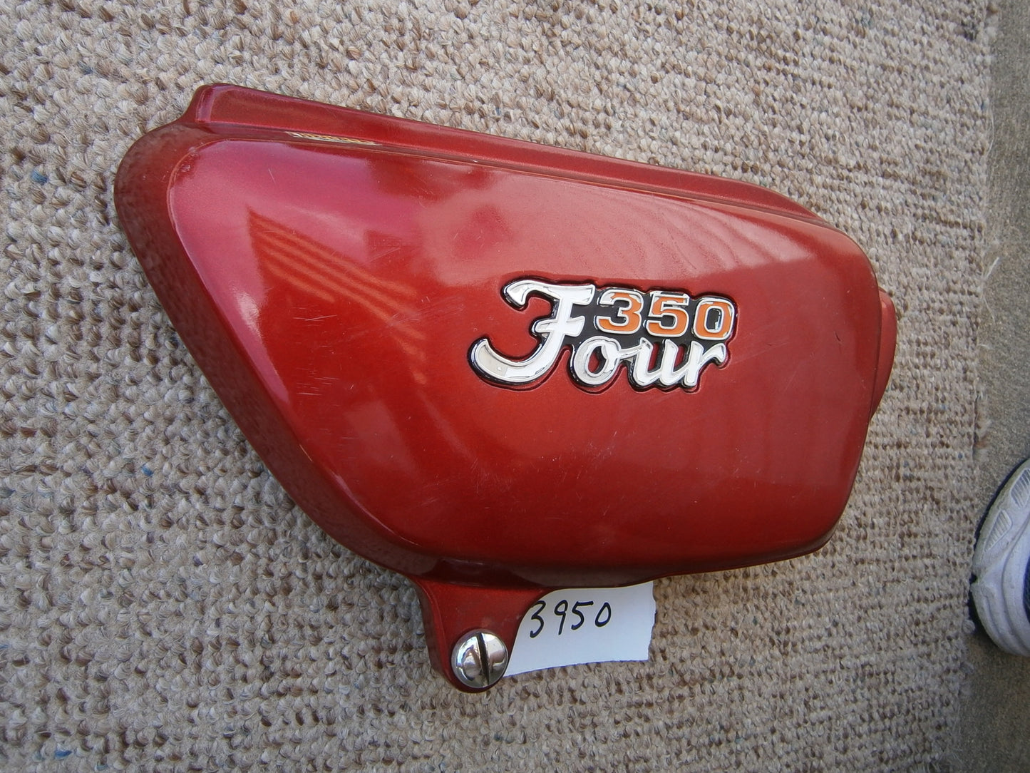 Honda CB350F 350 Four Sidecover right red with badge 3950