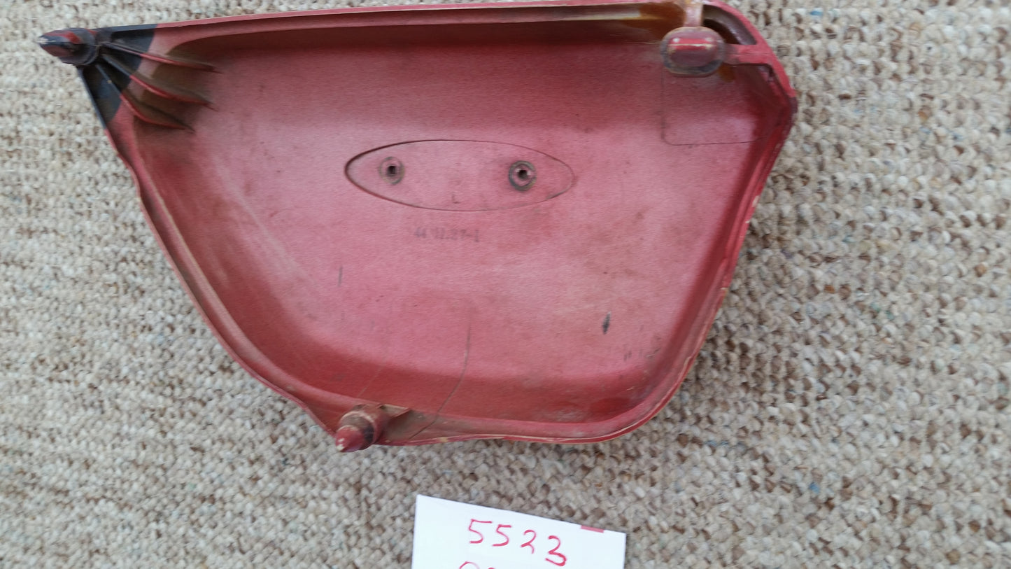 CB175 red left sidecover 5523