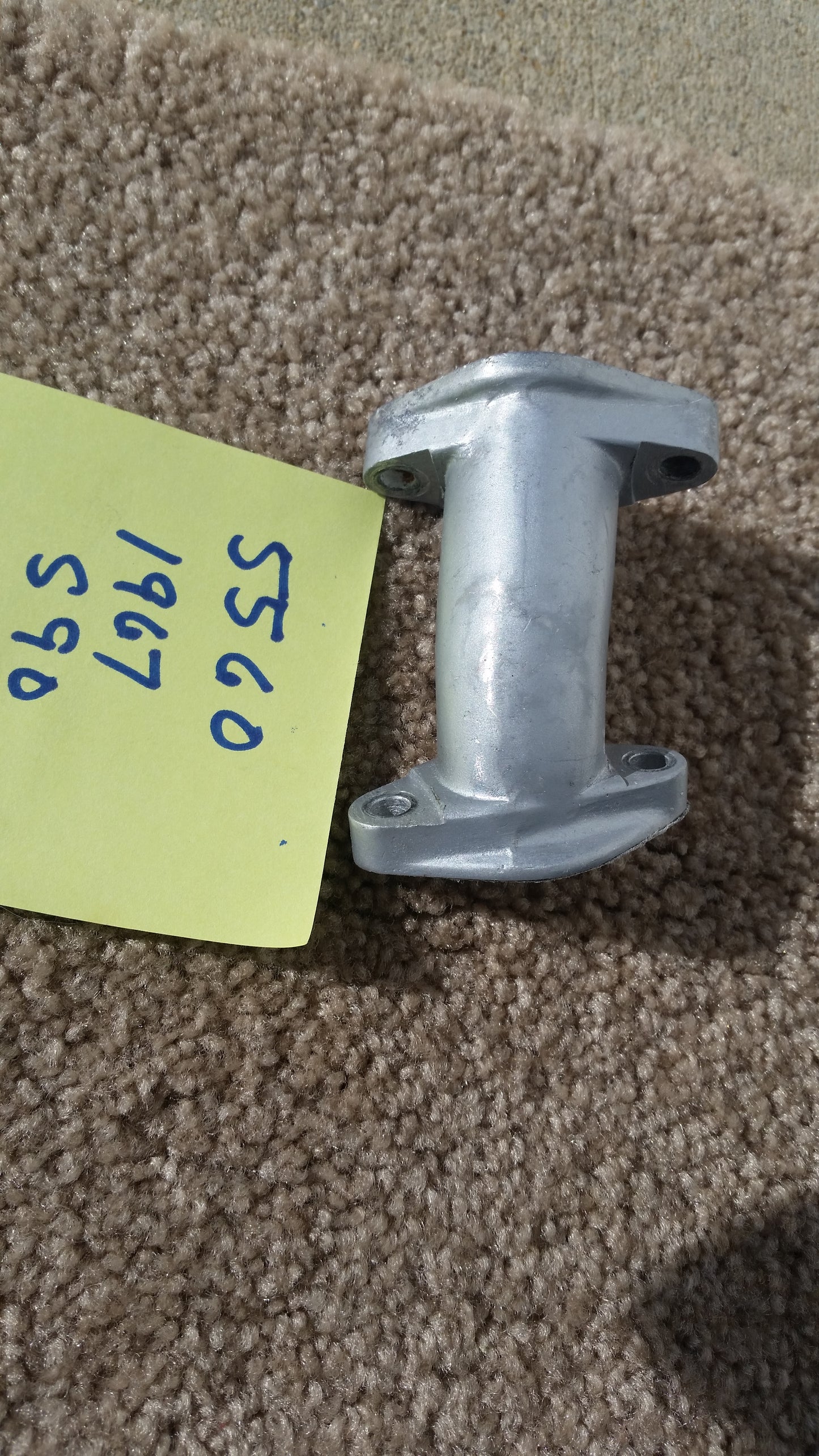 Honda Super 90 S90 OEM Carburetor manifold sku 5560