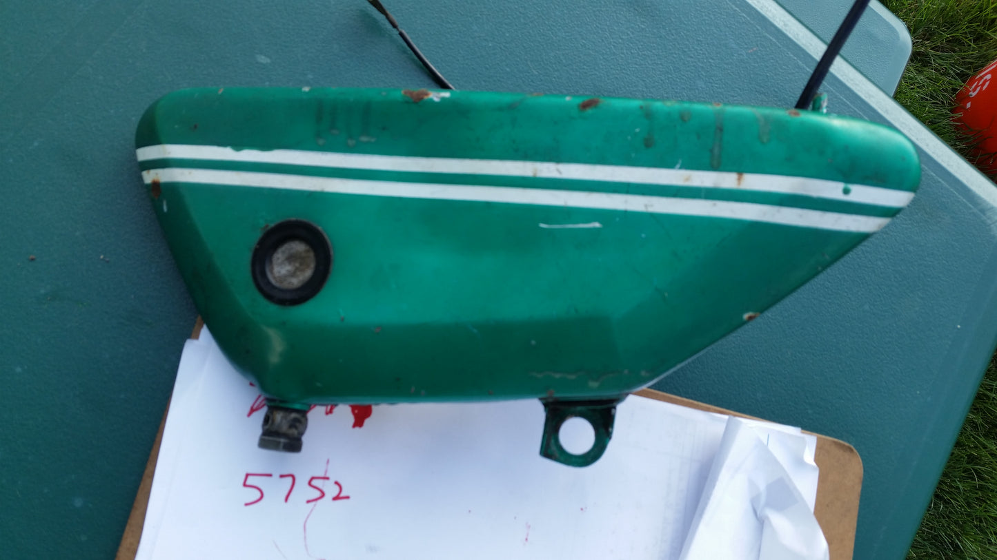 Yamaha CT1 175 cc Sidecover/Oil Tank sku 5752