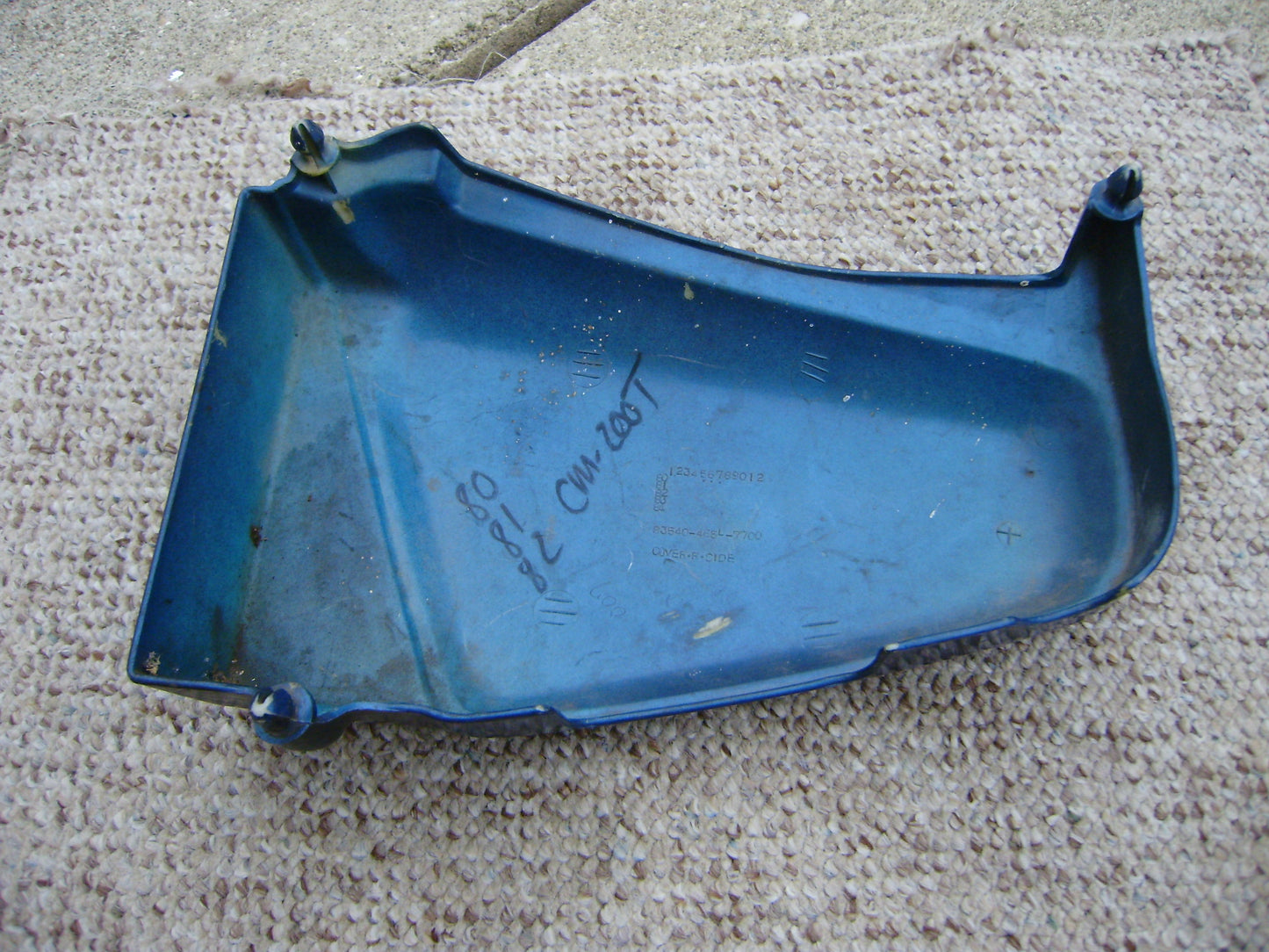Honda CM200T sidecover right 1981 Blue 83540-465-7700 my sku 5828