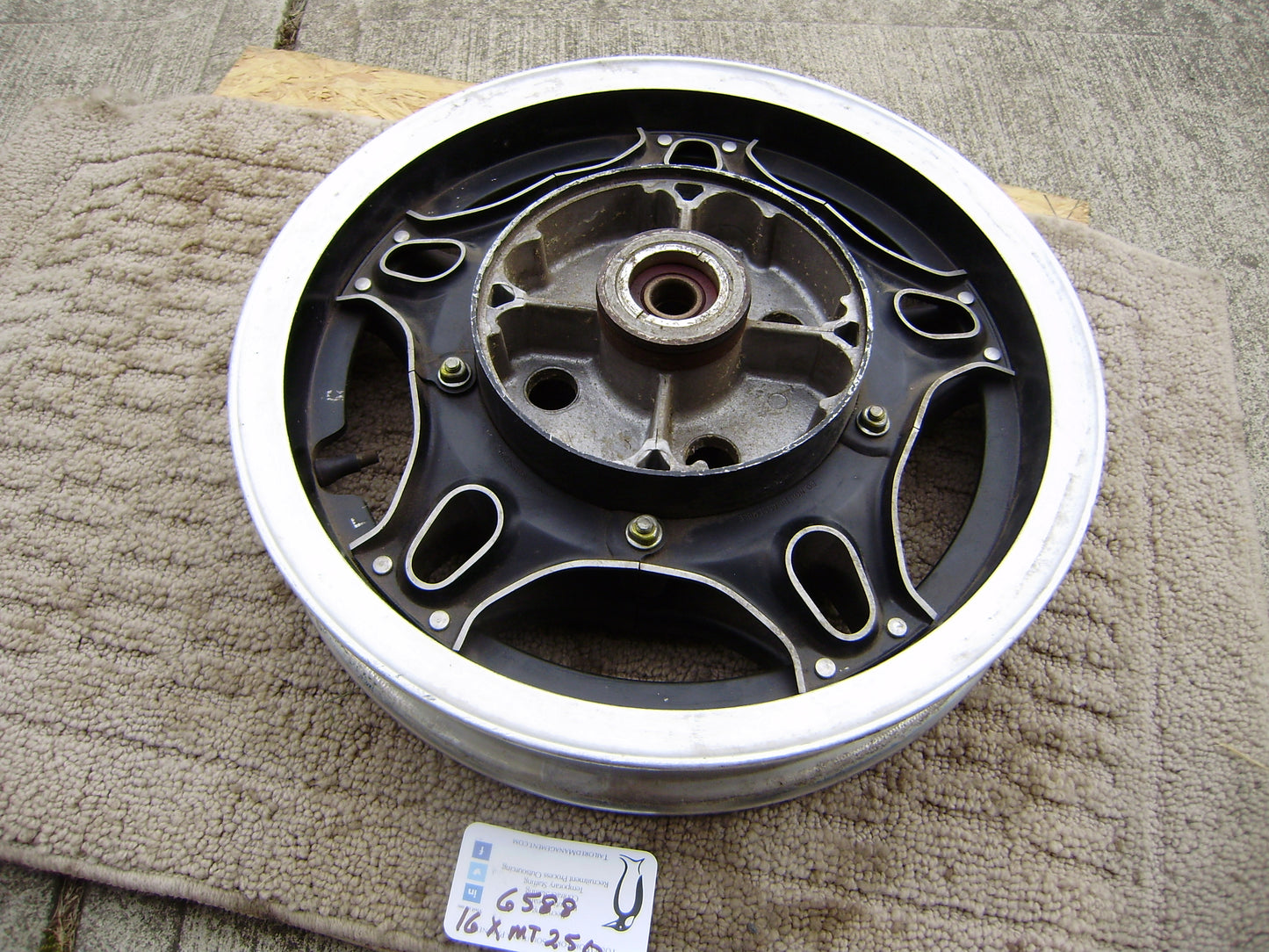 Honda NOS MT16 X2.50  Rear Wheel rim sku 6588
