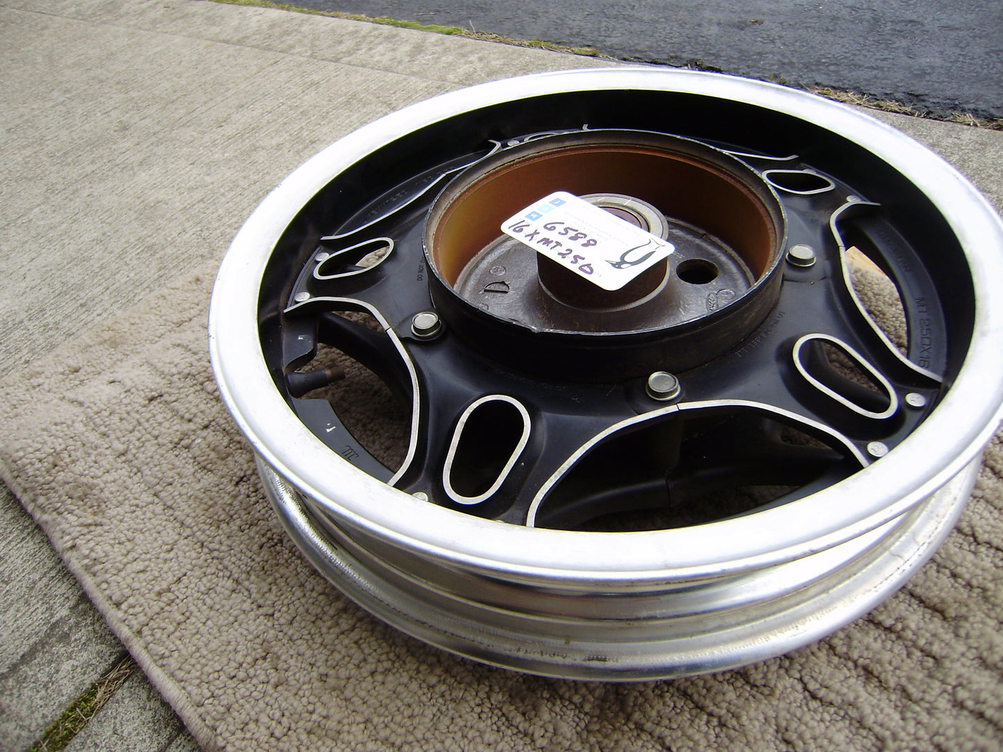 Honda NOS MT16 X2.50  Rear Wheel rim sku 6588