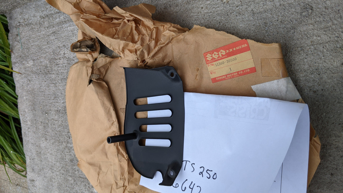 Sold e-bay 8/10/21 SUZUKI TS250,NOS front sprocket cover,11360-30500 1977-1981 sku 6642