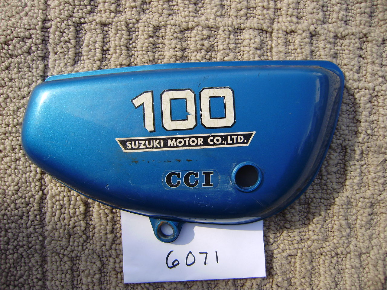 Suzuki TS100 side cover right blue 1976 suzuki part  47111-25610  my sku 6071