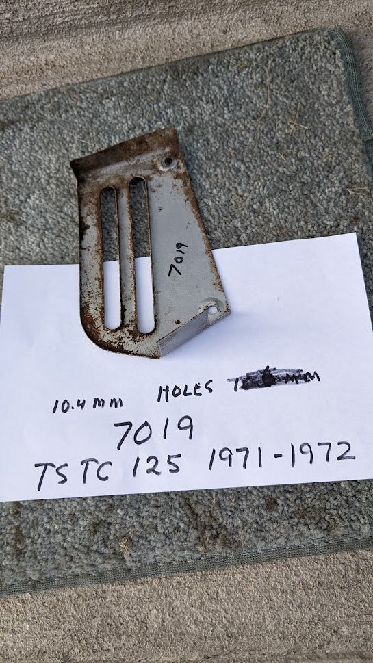 Suzuki TS125 Sprocket Cover 11361-28400 my sku 7019