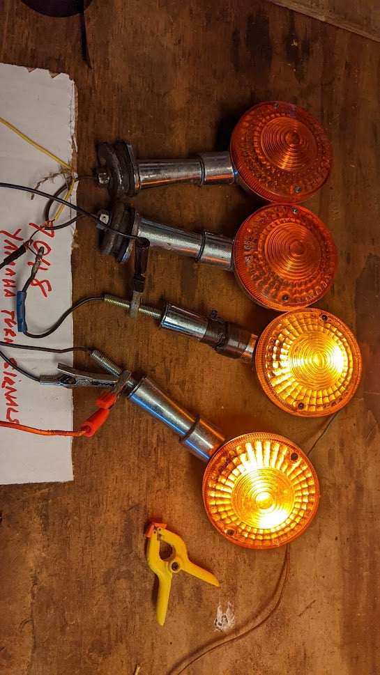 Yamaha  OEM Streetbike Turn Signal set working sku 7048A  or 7710