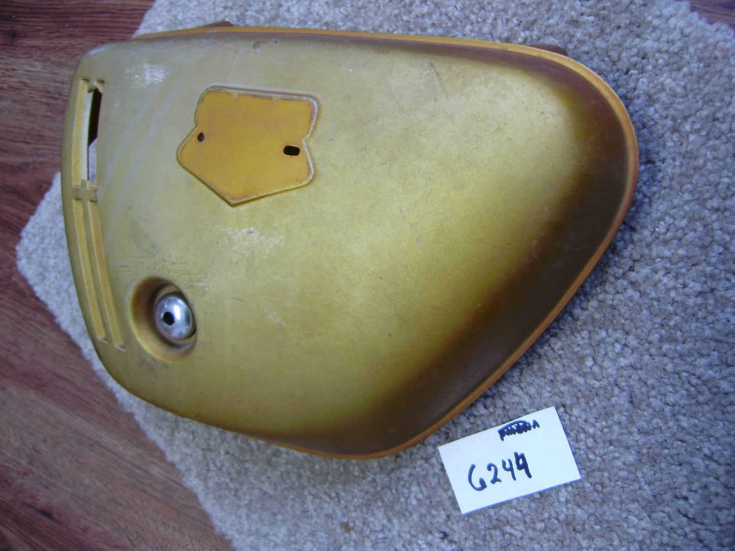 Honda CB350 1972-1973 sidecover left gold sku 6244
