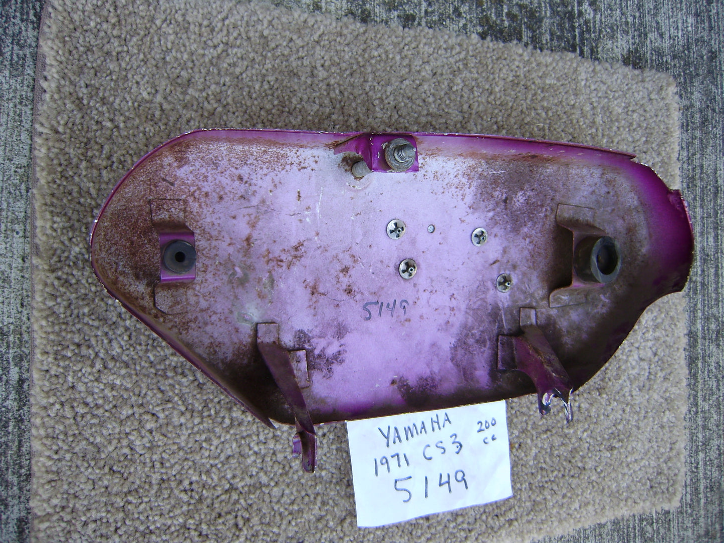 Yamaha CS3 200cc sidecover right sku 5149