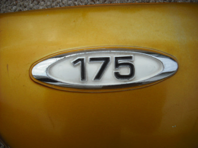Honda CB175 CL175 K4 K5 Gold Right Sidecover with badge
