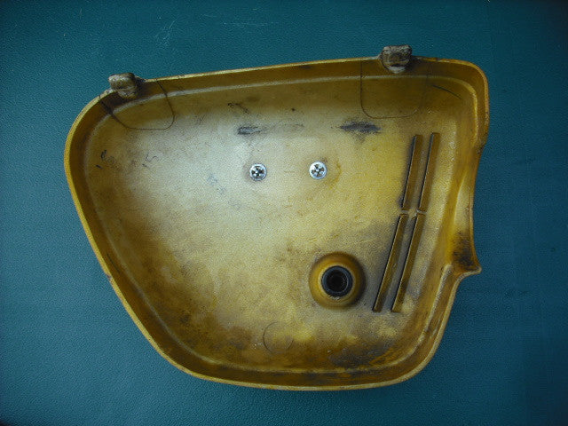 Honda CB350 K4 Left Candy Gold Sidecover with badge