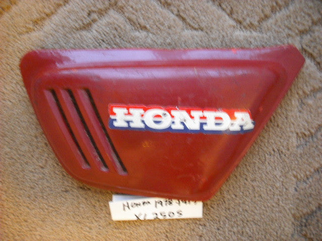 Honda XL250 Sidecover Right Red 83600-428-0000 sku 4072