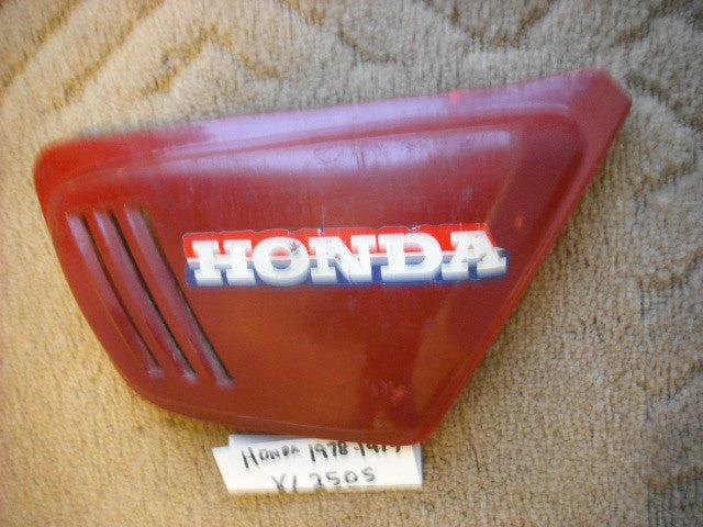 Honda XL250 Sidecover Right Red 83600-428-0000 sku 4072