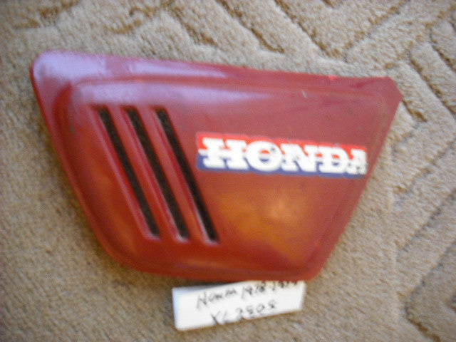 Honda XL250 Sidecover Right Red 83600-428-0000 sku 4072
