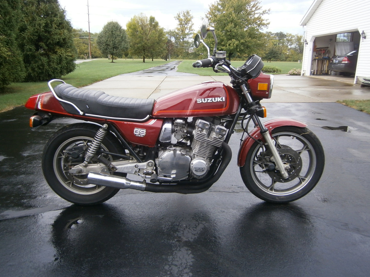 Sold Suzuki 1980 red GS1100E