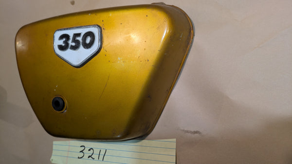 Honda CB350K2 1970 left  gold sidecover with white badge sku 3211