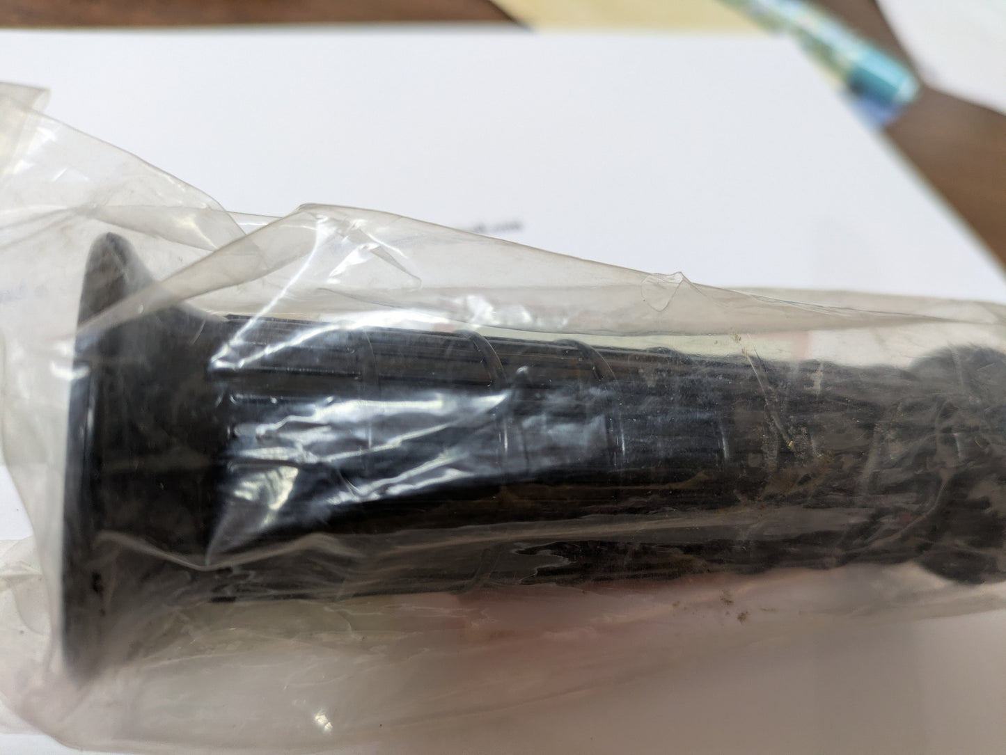 Honda CB OEM grip  95011-14200 my  sku 5289