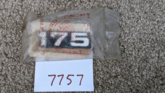 NOS Honda CL175 1972 Sidecover Badge 87126-343-670 7757