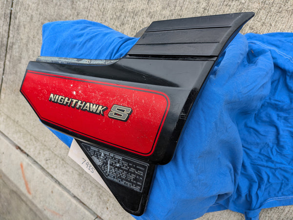 Honda CB700SC Nighthawk sidecover  Red right sku 7935