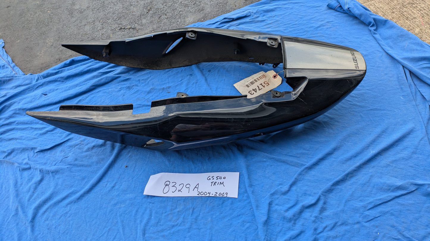 Suzuki GS500  Black OEM Seat  Faring Trim 2004-2009 models sku 8329