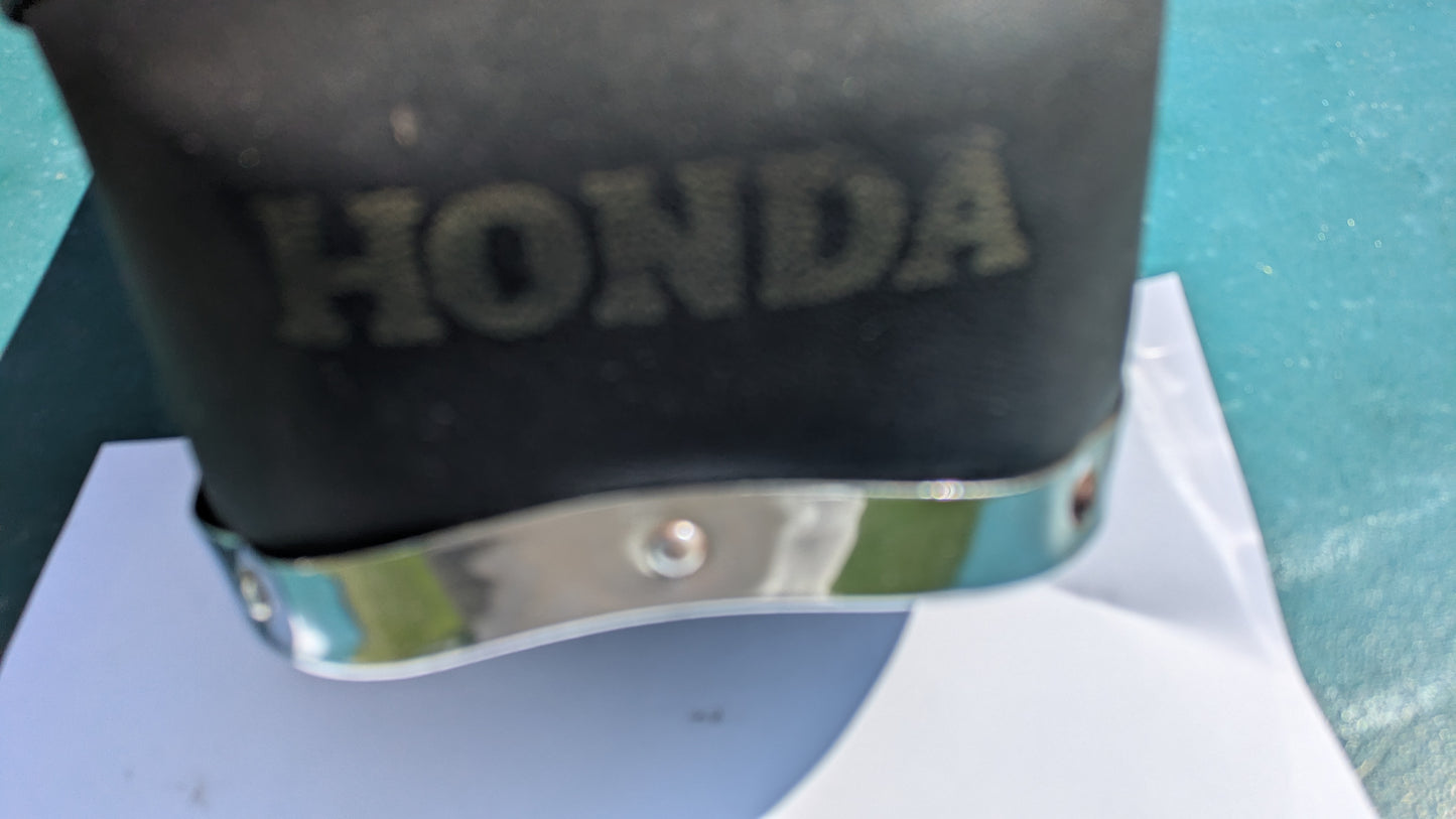 Honda CB160 Seat Excellent Condition sku 8357