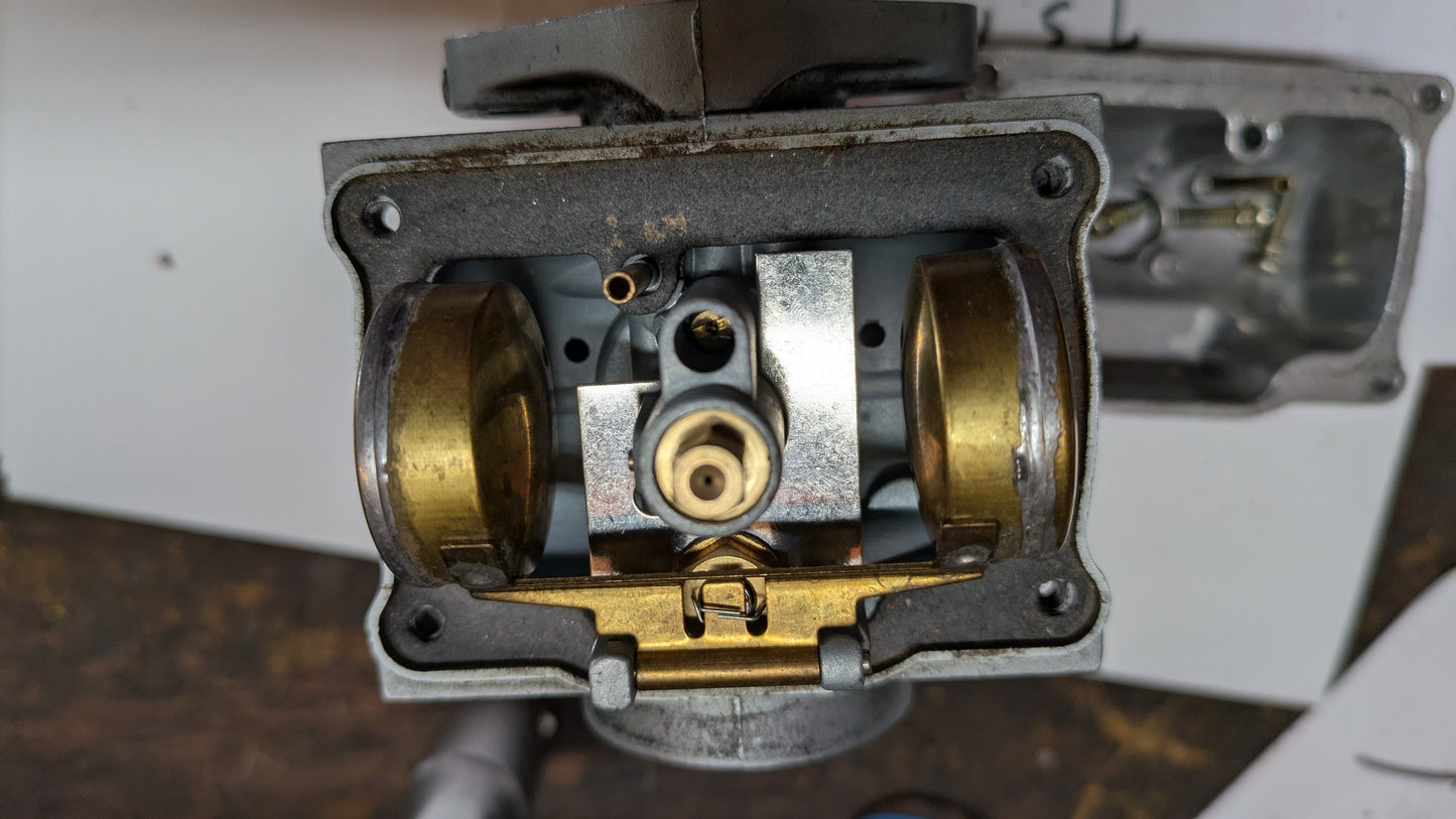 Suzuki TS125 NOS Carburetor 13200-18925 sku 8359