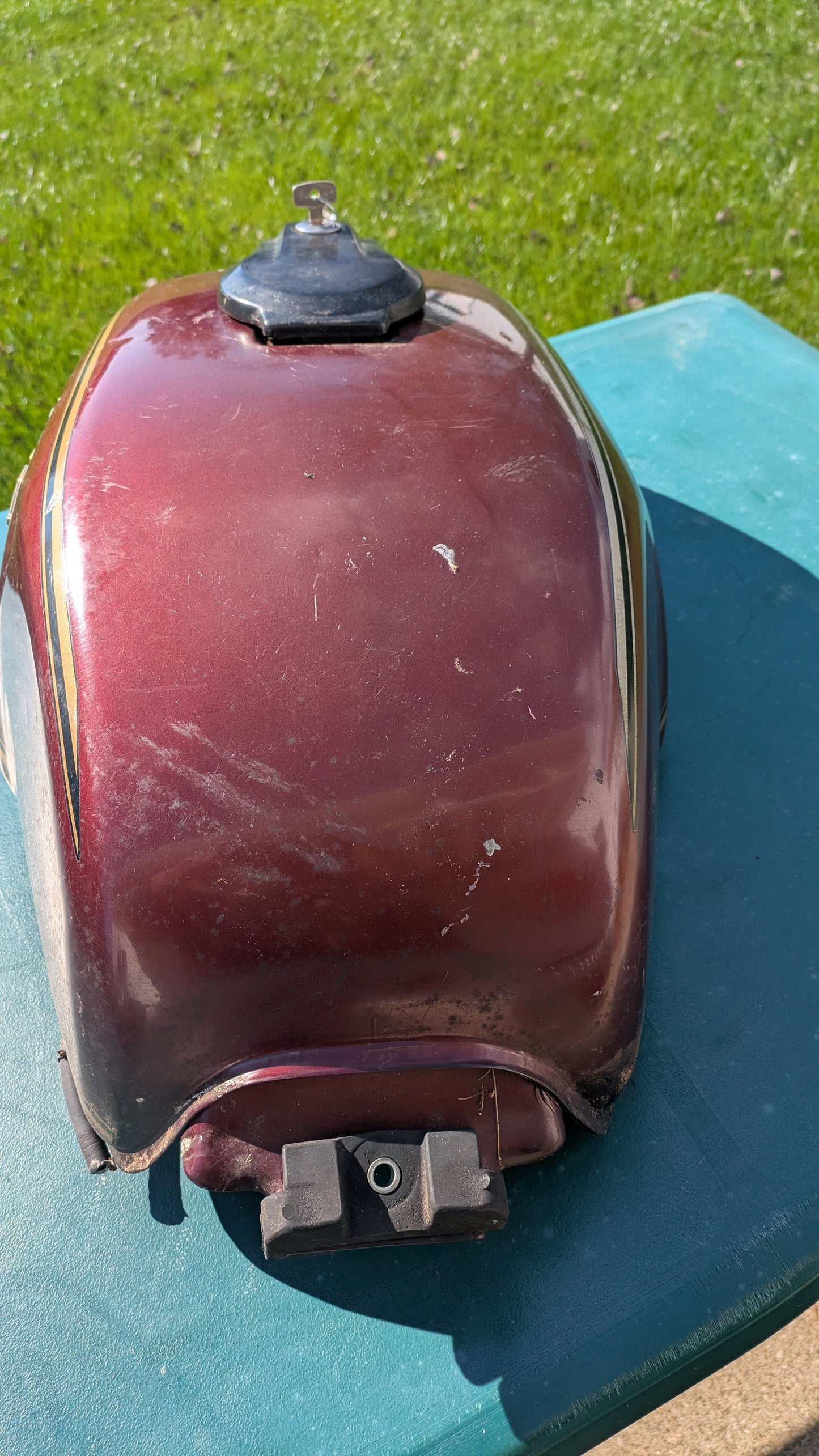 Honda 1979 CX500D Deluxe Candy Presto Red Gas Tank sku 8385