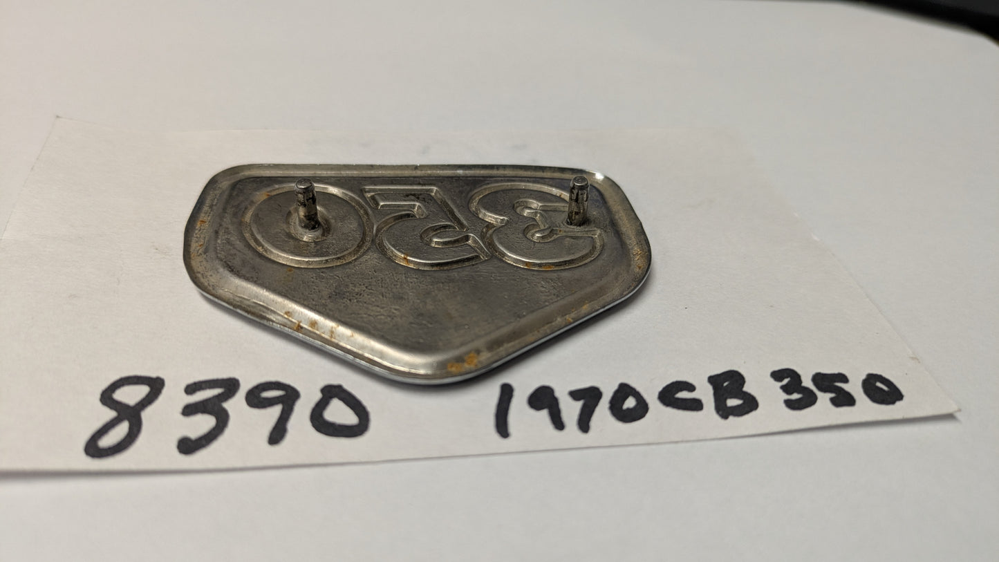 Honda CB350 1970 Candy/Blue Green sidecover badge, One year model sku 8390