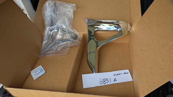 Honda Gold Wing 2005-2010 NEW OEM Chrome Saddlebag Scuff Cover Set 08P56-MCA-100 sku 8331A