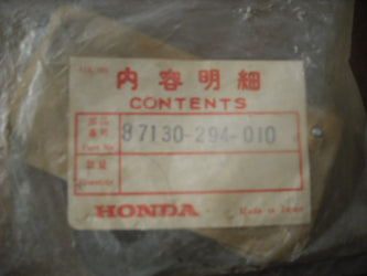 Honda CB450 CL450 K2 K3 NOS sidecover badge 87130-294-010