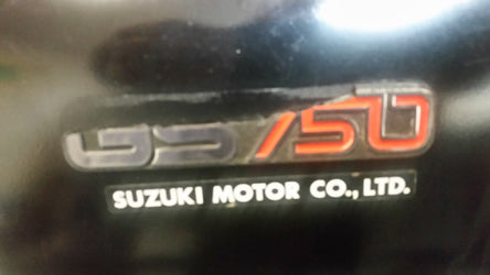 Suzuki GS750 Black left sidecover 47211-45000 sku 4312