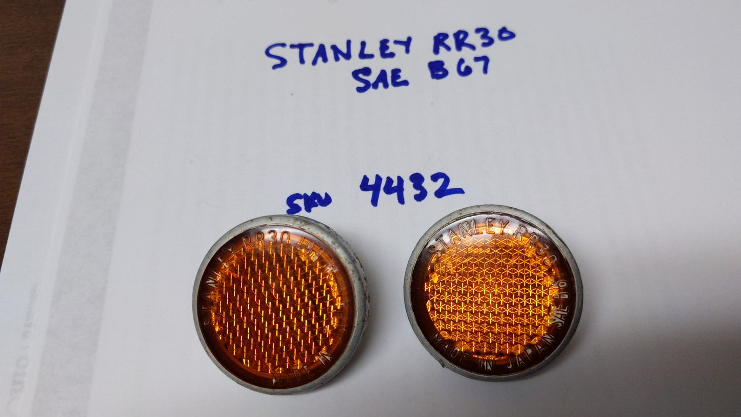 cannot find 1/16/2021 Honda  Reflector Pair  Stanley RR30 SAE B67  my sku 4432