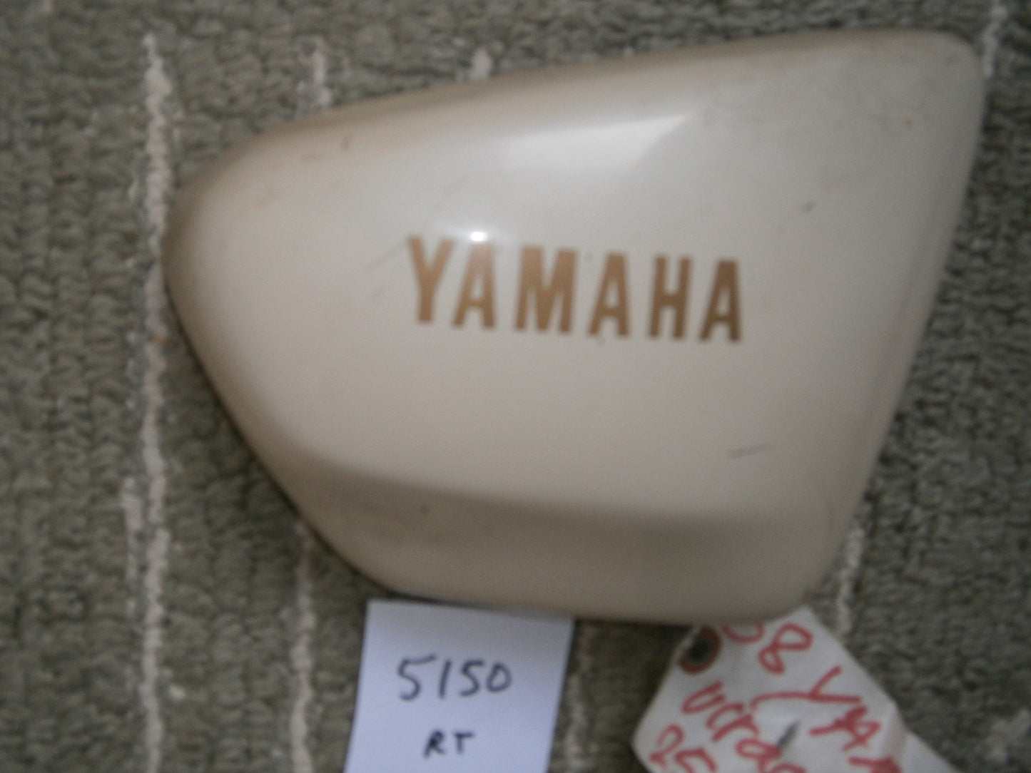 Yamaha XV250 Virago Sidecover Rt White 5150