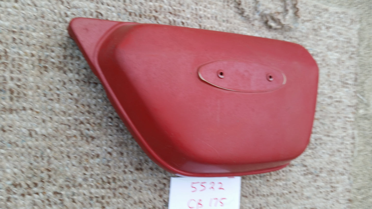 CB175 red right sidecover 5522