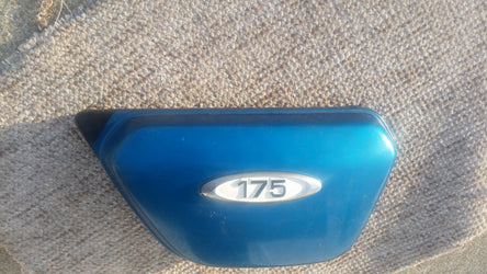 Honda CB175  Sidecover right blue with badge sku 5630