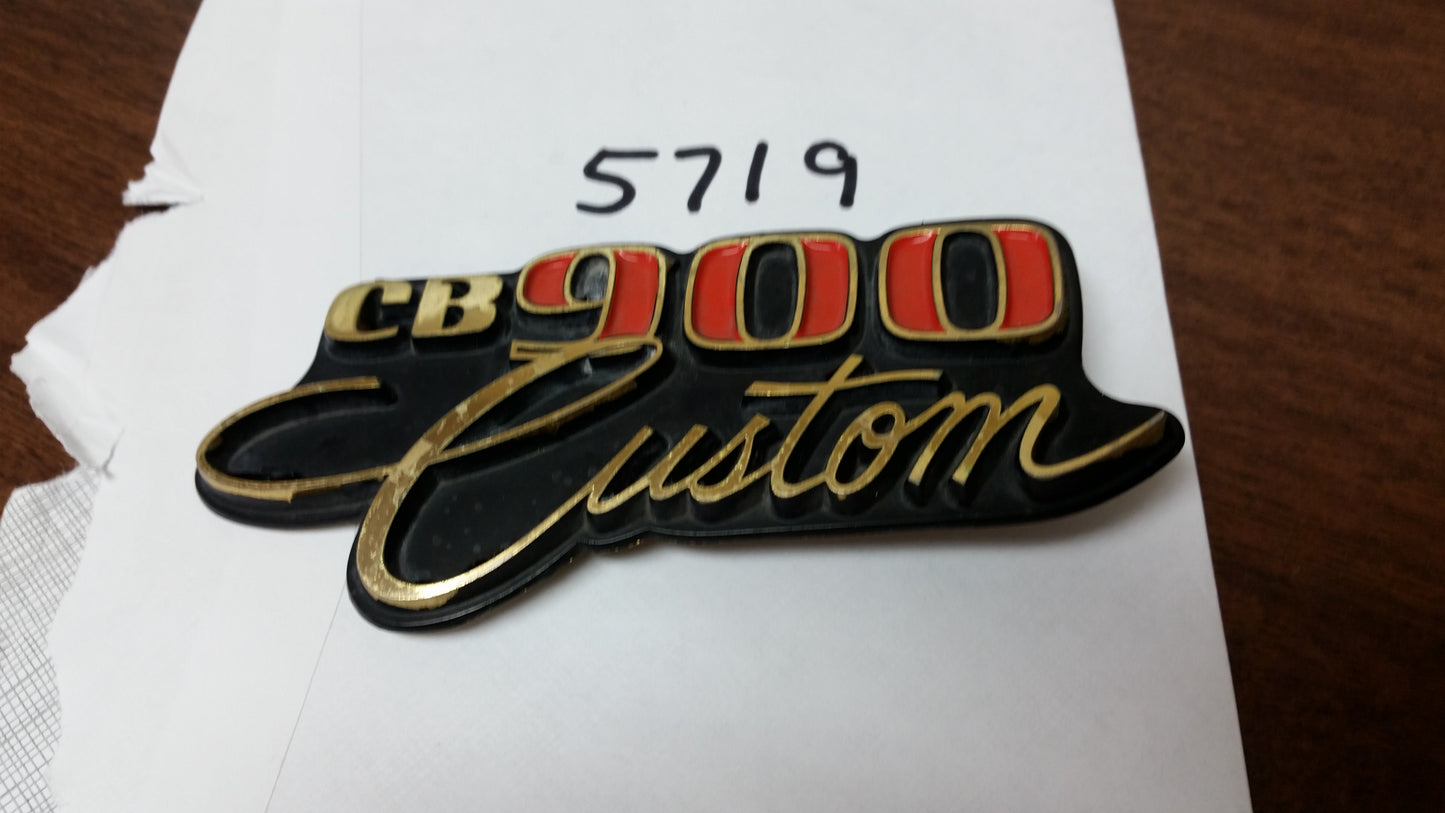 Honda CB900C Sidecover Badge  sku 5719