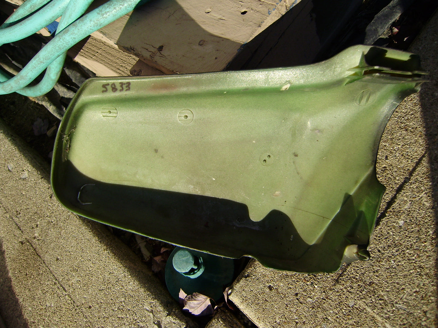 Honda CM400T sidecover left Candy Holly Green  83740-447A  my sku 5833