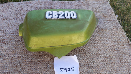 Sold Ebay 06052020 Honda CB200 sidecover left green 5925