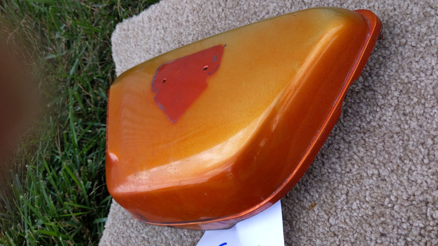 Honda CB175K7 sidecover left candy orange  sku 6056