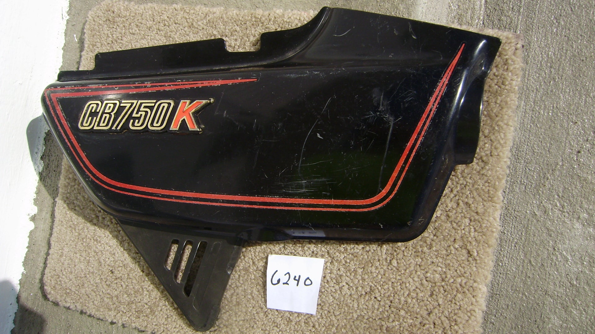 Sold Ebay Honda CB750K 1979-1982 right black sidecover 83600-425 