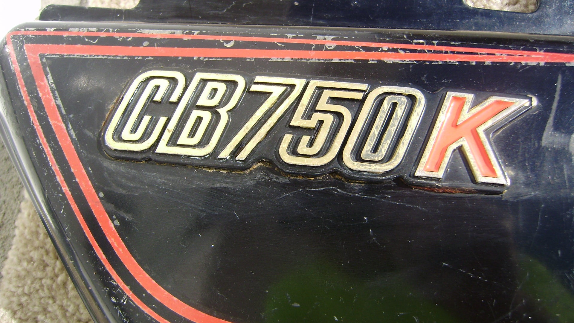 Sold Ebay Honda CB750K 1979-1982 right black sidecover 83600-425 