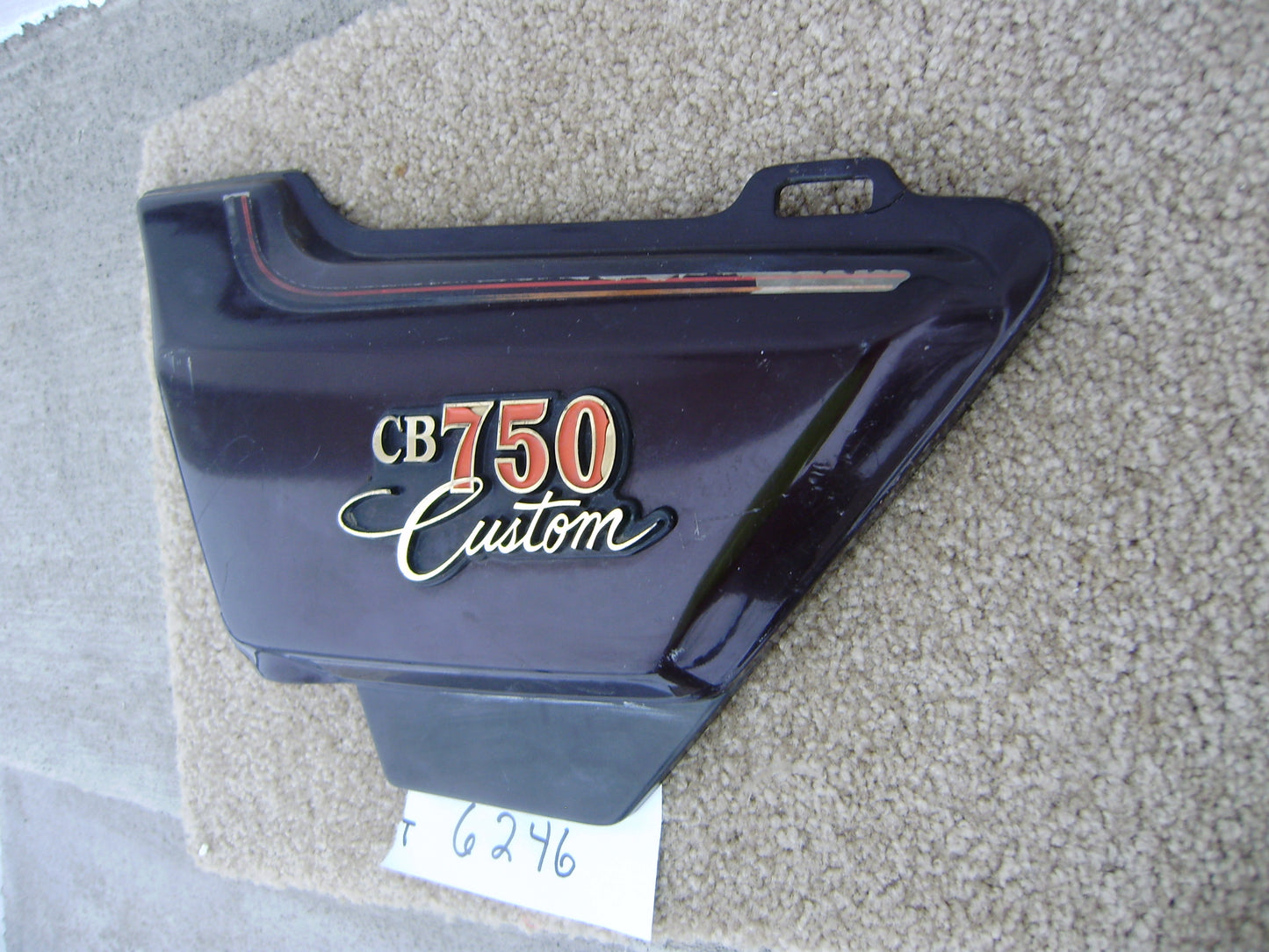 Sold Ebay Honda CB750C Custom  Left Sidecover Honda Part 83700--425P  sku 6246