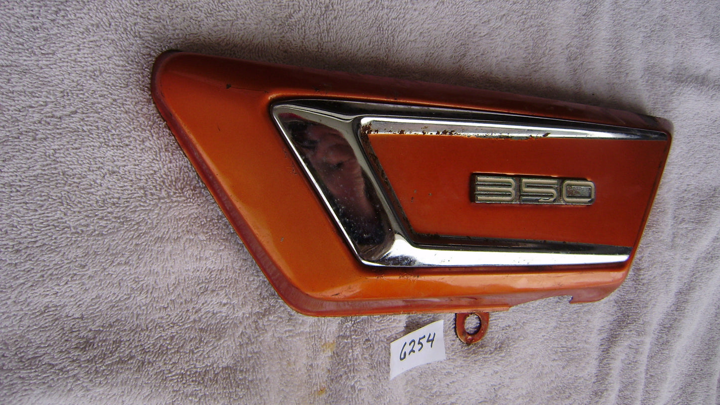 Yamaha R5 350 Sidecover right orange sku 6254