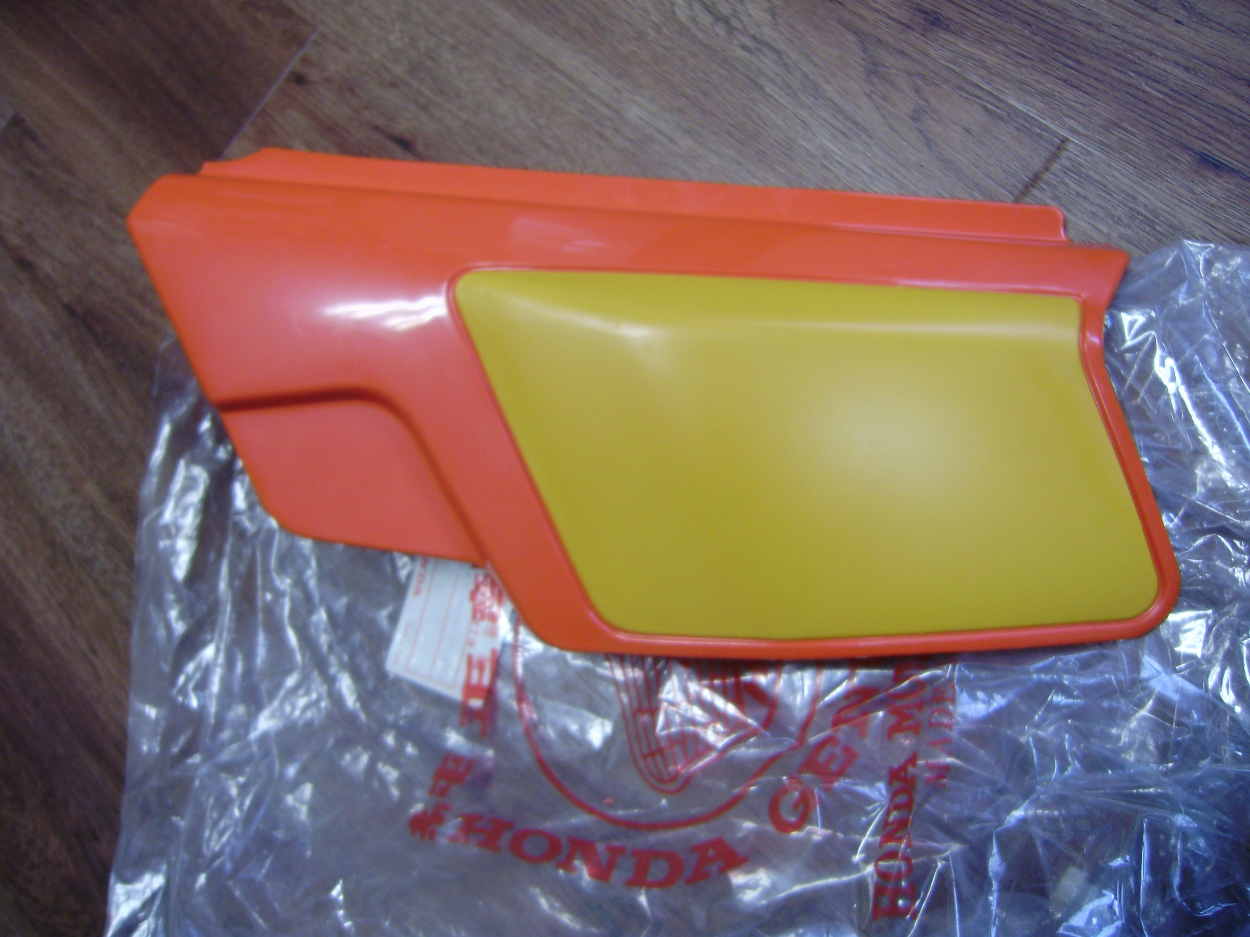 Honda XL100S XR 100 NOS left sidecover 1985 model SKU 6261