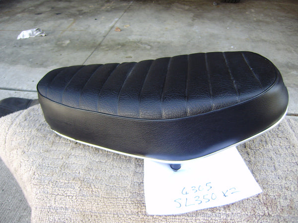 Honda SL350K2 NOS OEM Seat Honda Part 77100-340-670A sku 6305